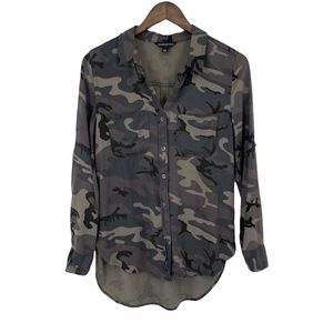 Rock & Republic Gray Camo Button Up Shirt